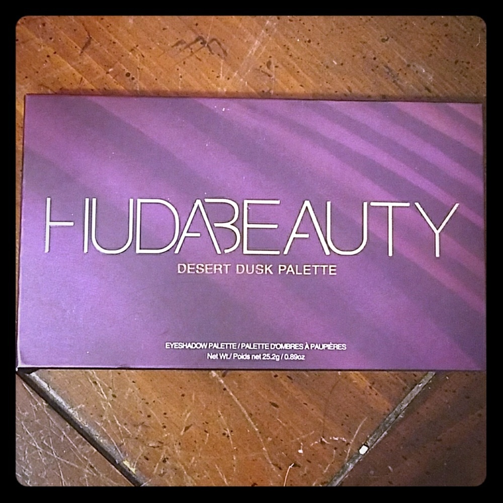 HUDABEAUTY desert dusk